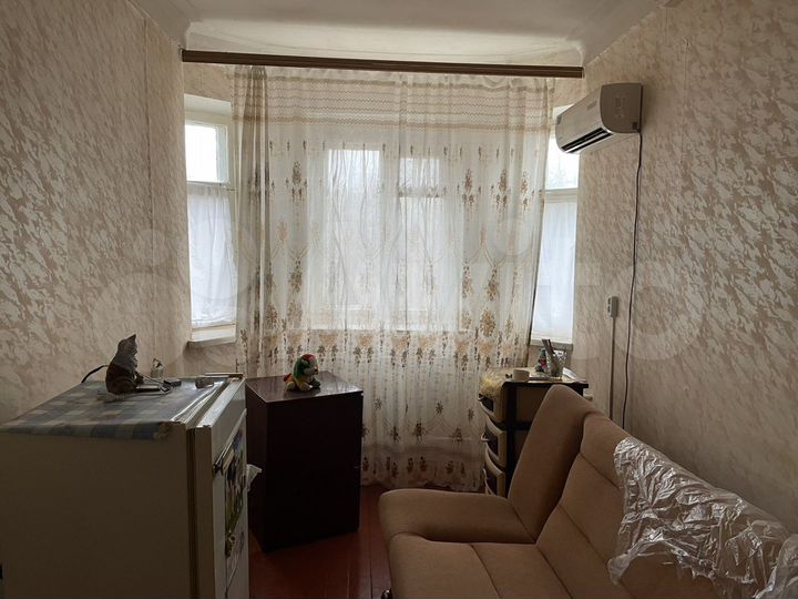 Комната 12 м² в 3-к., 2/2 эт.