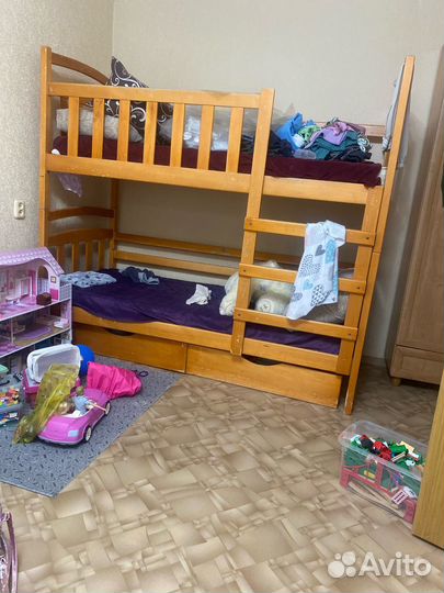 Двухярусная кровать