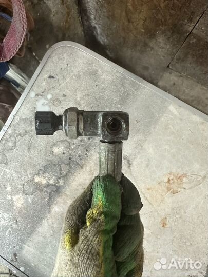 Nissan almera N16 Шланг гидроусилителя