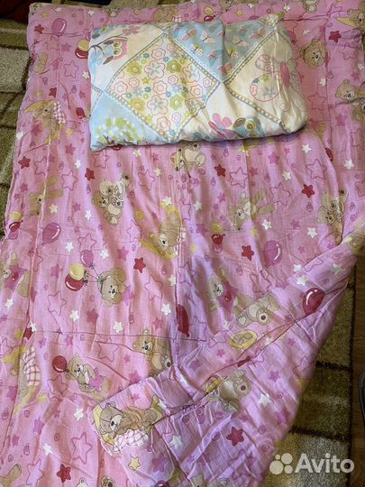 Одеяло с подушкой