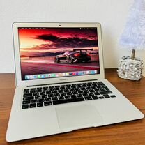 Ноутбук MacBook Air 13 15 год Core i5/8GB