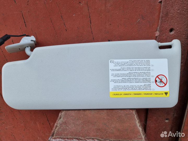 Козырек солнцезащитный правый Volkswagen Passat B6