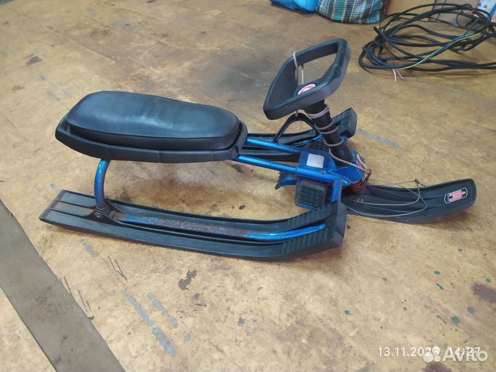 Детский снегокат бу