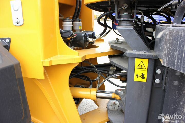 Фронтальный погрузчик LuGong LG 938, 2023