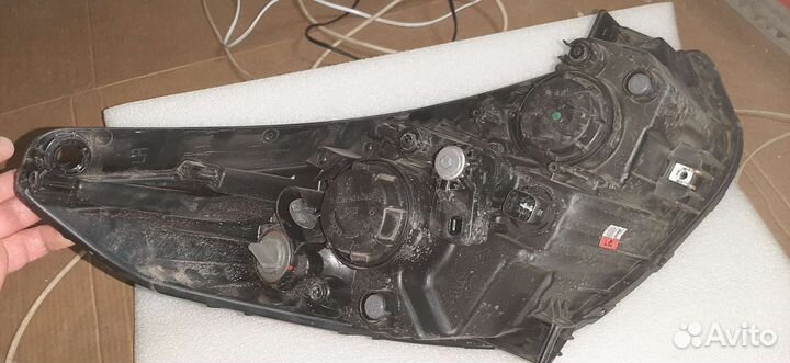 Фара Hyundai ix35