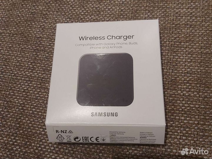 Беспроводная зарядка samsung ep-p1300