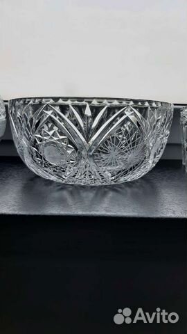 Хрустальная ваза