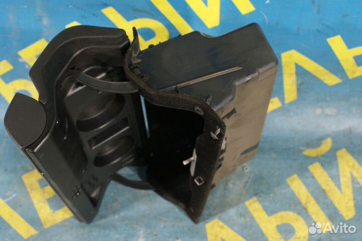 Бардачок Mercedes-Benz W210