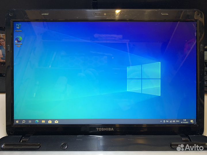 Toshiba Intel Core i3/6 GGB Ram/256 GGB SSD