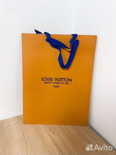 Пакет Louis Vuitton