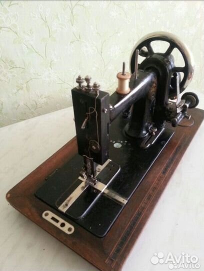 Швейная машина Singer