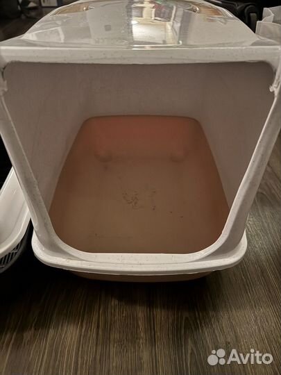 Кошачьи лотки, миска и электрическая поилка