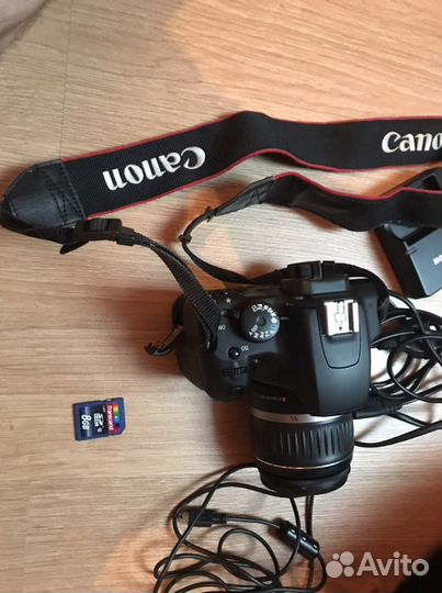 Зеркальный фотоаппарат Canon EOS 1000D kit + штати