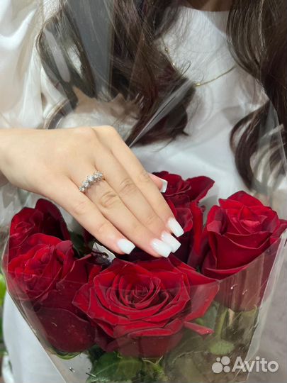 Мастер маникюра и педикюра