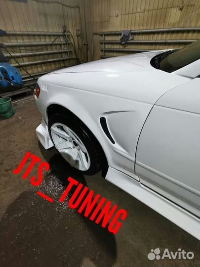 Крылья 20мм на Toyota Mark2 gx/jzx90