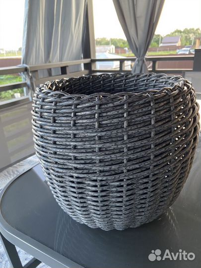 Кашпо для цветов