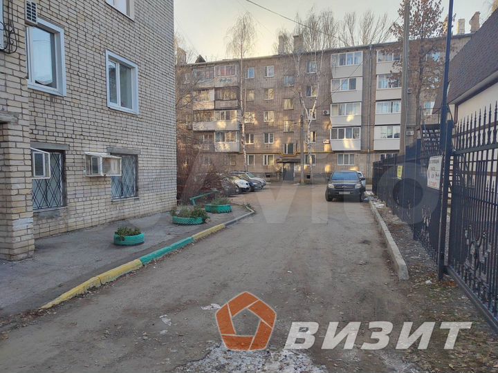 Офис с отдельным входом, Губернский рынок