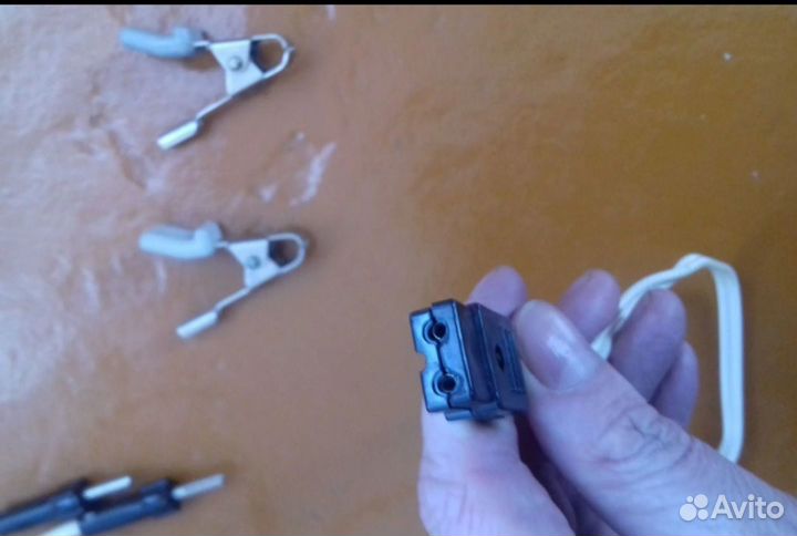 Шнур с зажимами измерительного прибора