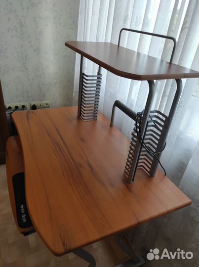 Компьютерный стол бу