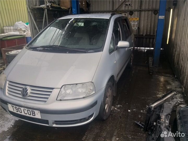 Разбор на запчасти Volkswagen Sharan