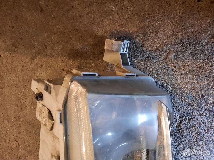 Корпус фары левой Skoda Octavia Tour