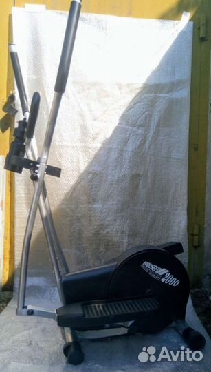 Эллиптический тренажер (кардио)