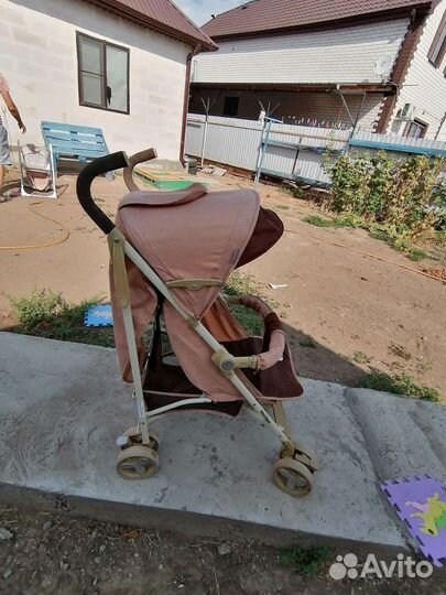 Прогулочная коляска