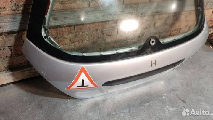 Крышка багажника со стеклом Honda Civic 7 2001