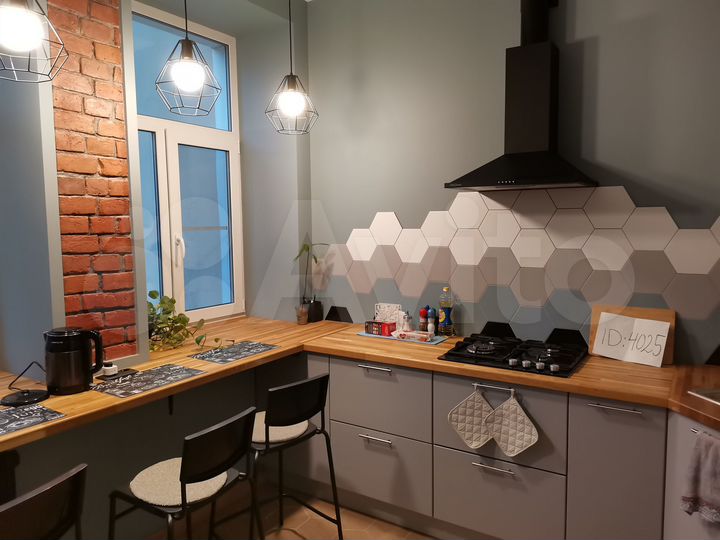 3-к. квартира, 90 м², 4/5 эт.