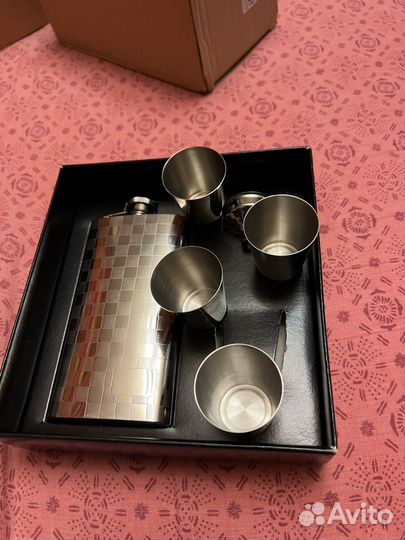 Подарочный набор для мужчин фляшка +рюмки сталь