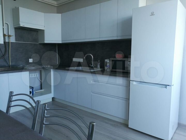 2-к. квартира, 64 м², 8/9 эт.