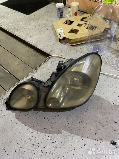 Фара Lexus gs300 Toyota aristo