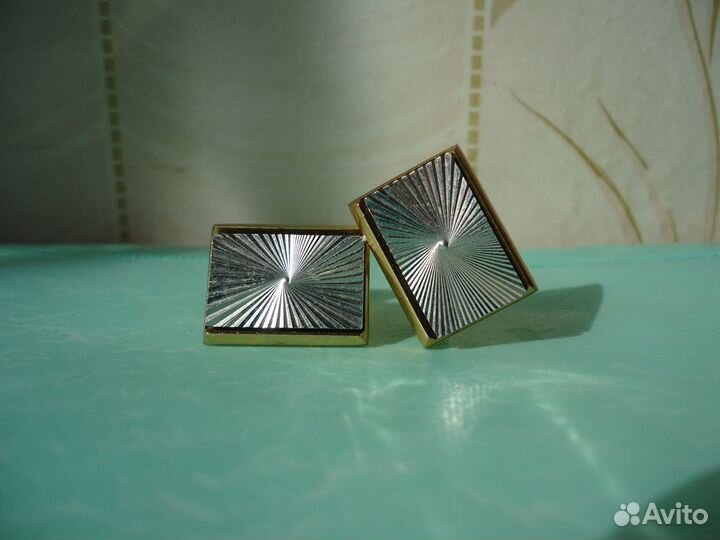 Мужские запонки