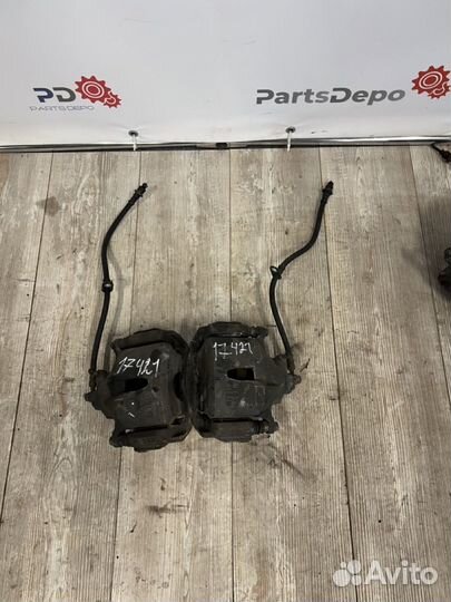 Суппорта передние Toyota Camry XV30 2005 пара