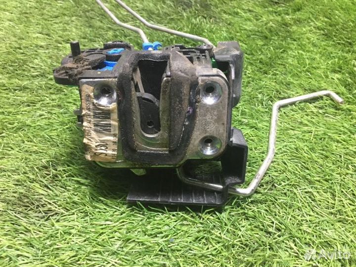 Замок двери задний правый Hyundai Solaris G4FC