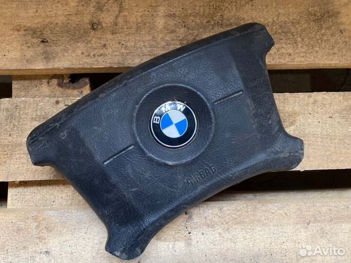 Подушка безопасности в руль Bmw E39 седан 2.0 1998