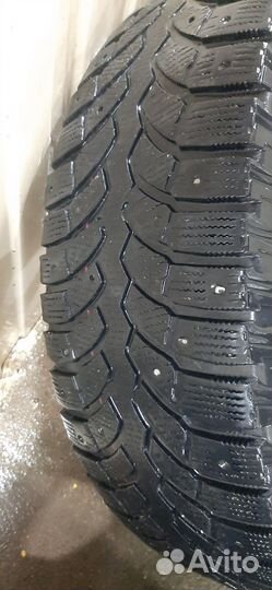 Bridgestone Blizzak Ice 215/65 R16 98