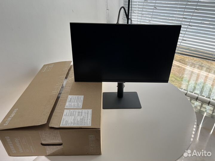 Монитор Samsung 24 ViewFinity S60A