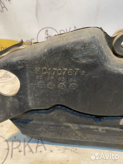 Воздухозаборник Mitsubishi Chariot