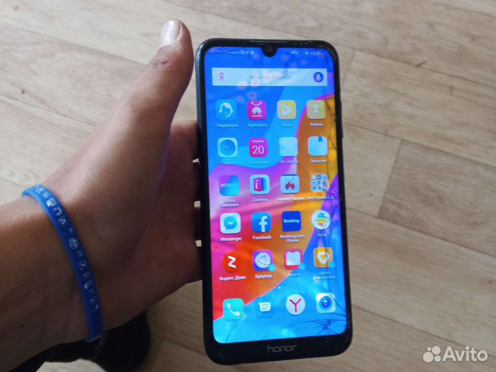 Телефон Huawei