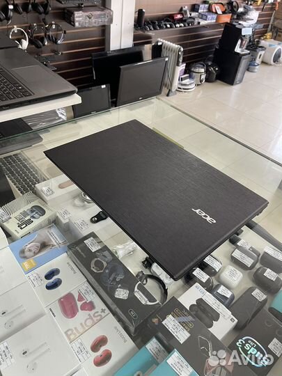 Игровой ноутбук Acer i3-5/8GB/GeForce 940M