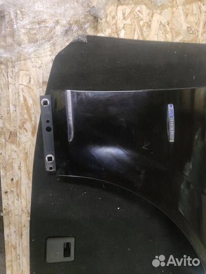 Крыло переднее правое Mercedes-Benz C-Класс