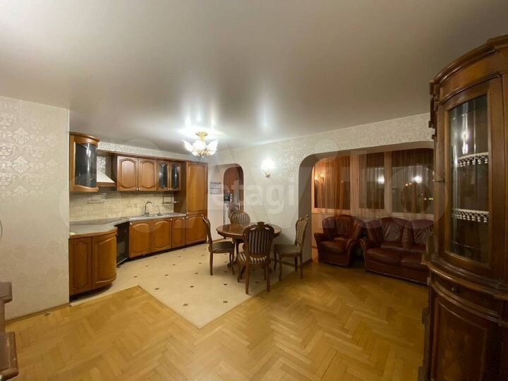 3-к. квартира, 72 м², 2/12 эт.