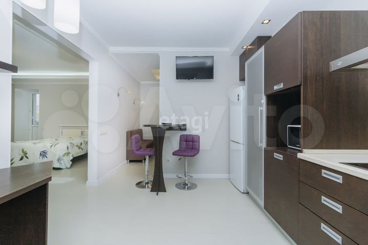 2-к. квартира, 65 м², 5/15 эт.