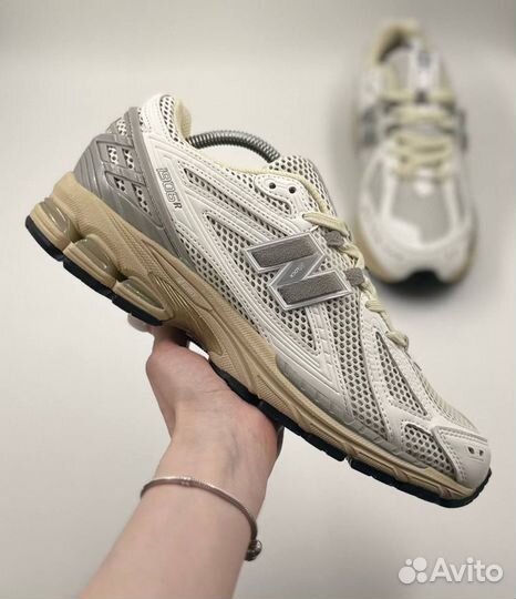 Кроссовки мужские New Balance 1906R