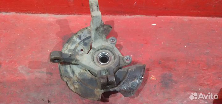 Рено логан кулак передний левый Renault Logan 1.6