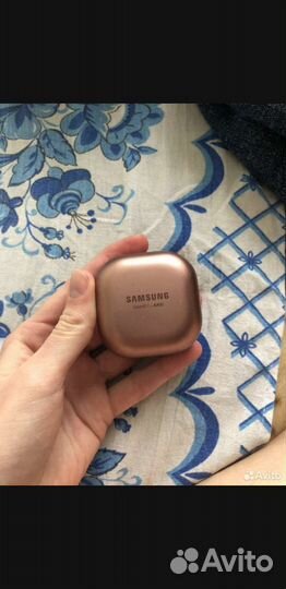 Беспроводные наушники samsung galaxy buds live