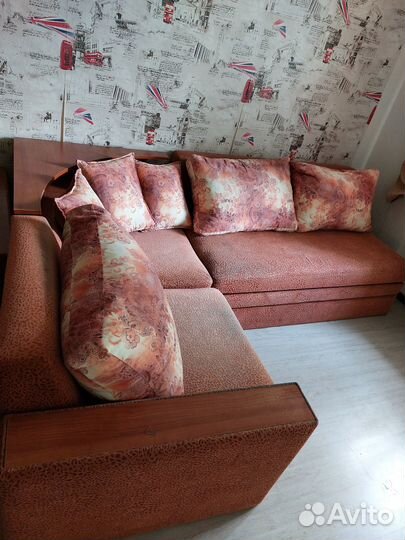 Угловой диван бу