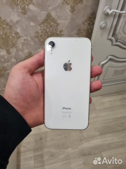 iPhone Xr, 64 ГБ