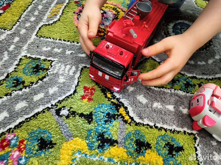 Пожарная машина игрушка